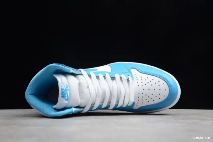 Air Retro Jordan 555088-117 OG 'UNC' High 1 0518